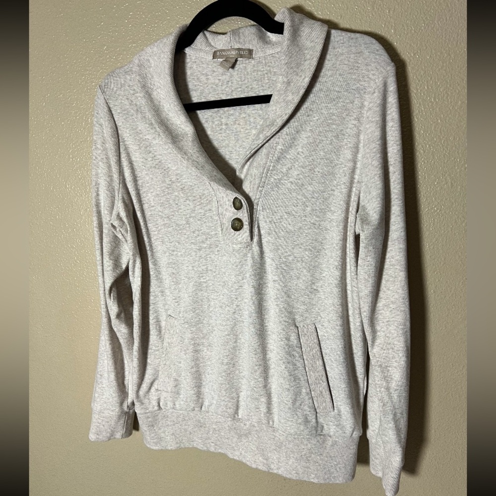 Banana Republic Gray Cowl Neck Sweater Soft Knit Cream size small